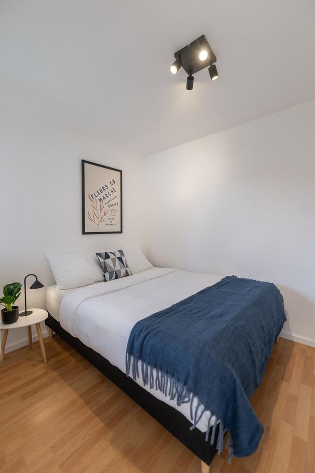 Neu renovierte 2 Zi-Whg m. Balkon voll möbliert mit Schwimmbad – Bild 6