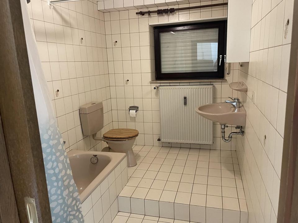 1 Zi.Wohnung mit Einbauküche u. Bad/WC in Hösbach-Ort – Bild 4