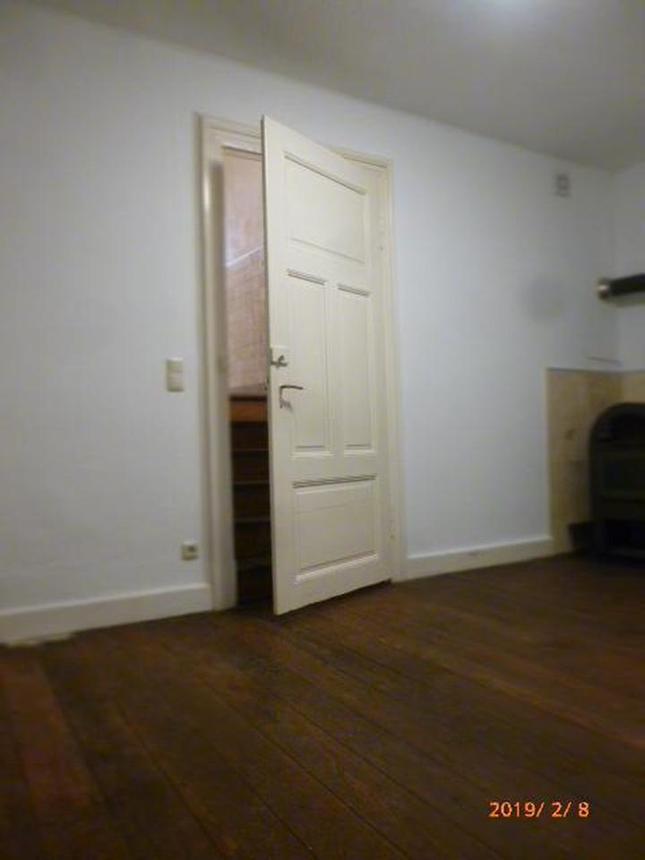 Charmante 2-ZKB mit Holzdielen, Freisitz und Innenhof – Bild 4