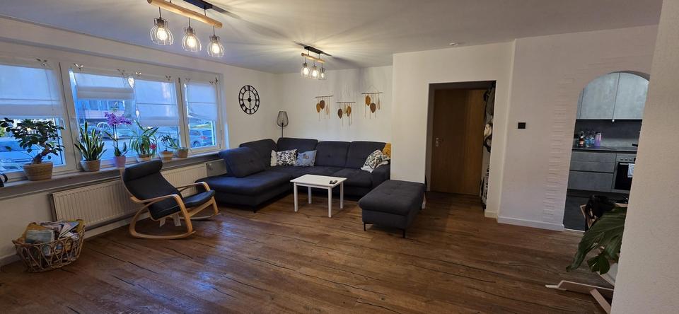 5-Zimmer-Wohnung mit Balkon und Gartenzugang im Scharnhauser Park