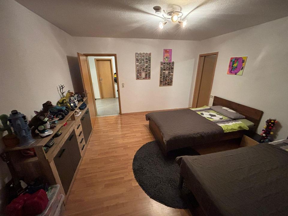 Gepflegte 4-Zimmer-Wohnung inkl. Terrasse und Balkon – Bild 11