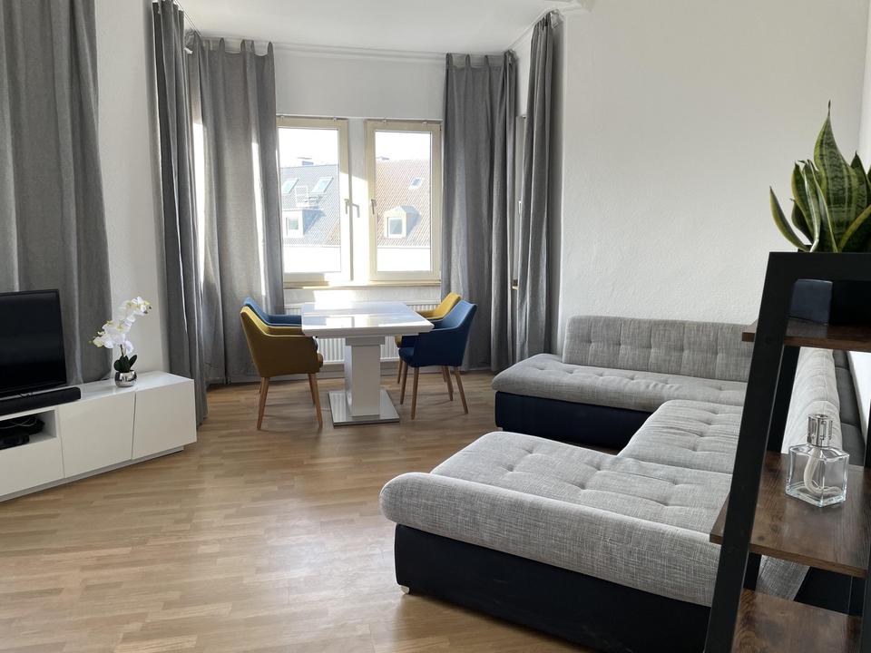 Starting a new job in or around Essen? Fully furnished period apartment in a prime central location – Bild 3