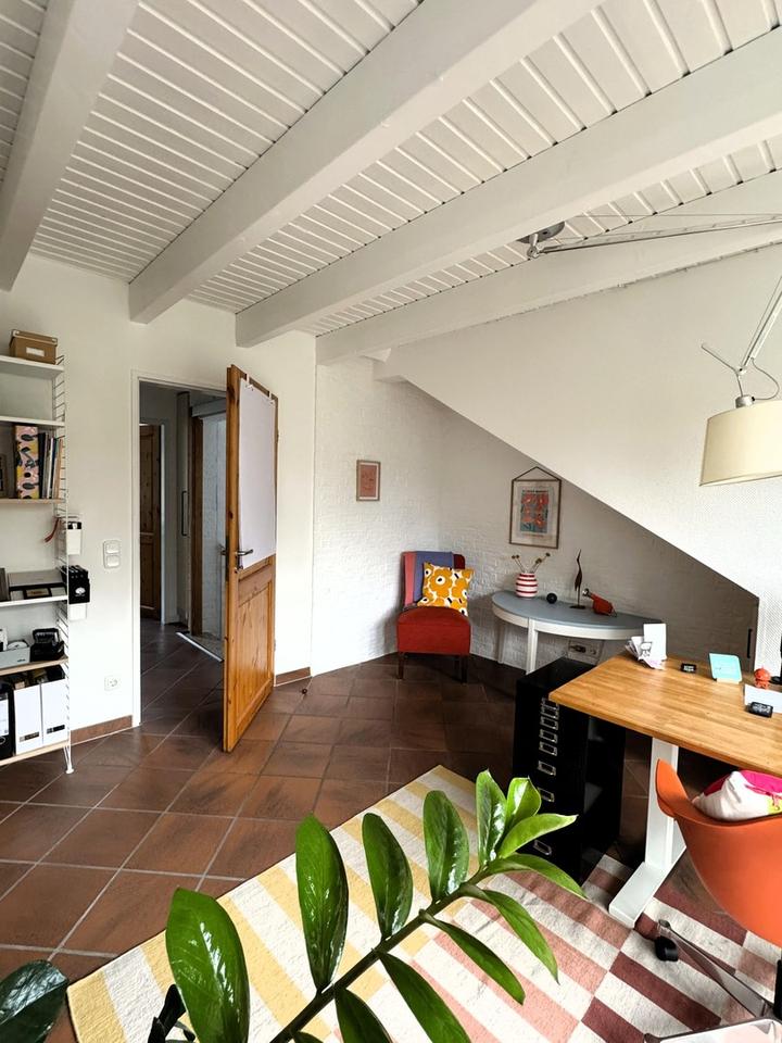 Top gepflegtes Reihenendhaus mit viel Platz und Traumgarten in ruhiger Lage – Bild 15