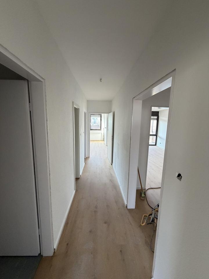 Charmante 3-Zimmer Wohnung mit Balkon - frisch renoviert – Bild 8