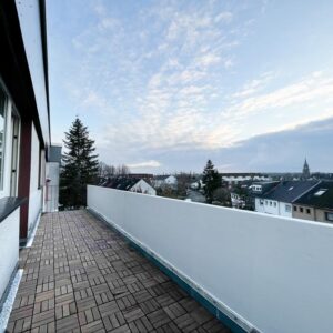 Helle Wohnung mit 2-Zimmer-Potenzial | XXL-Balkon | TG | modernes Bad | provisionsfrei