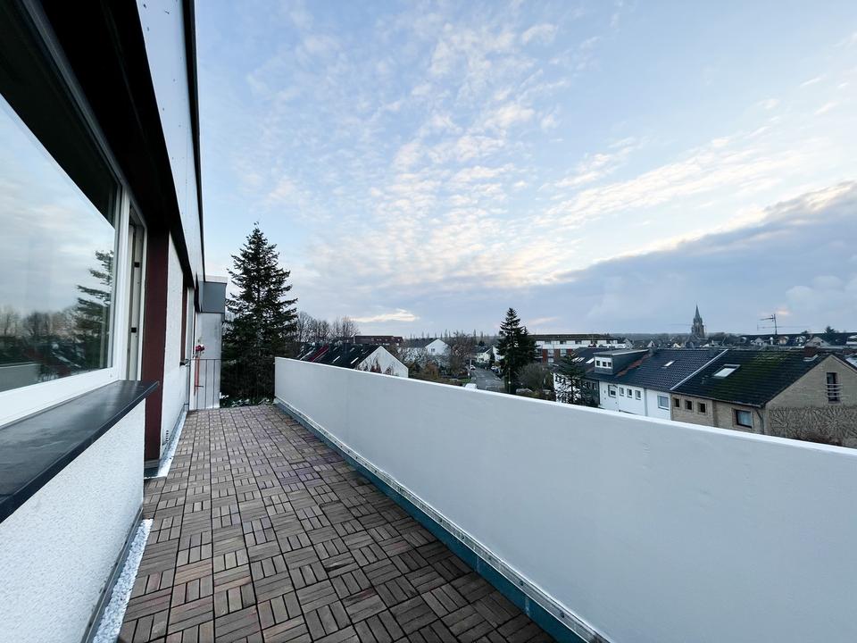 Helle Wohnung mit 2-Zimmer-Potenzial | XXL-Balkon | TG | modernes Bad | provisionsfrei