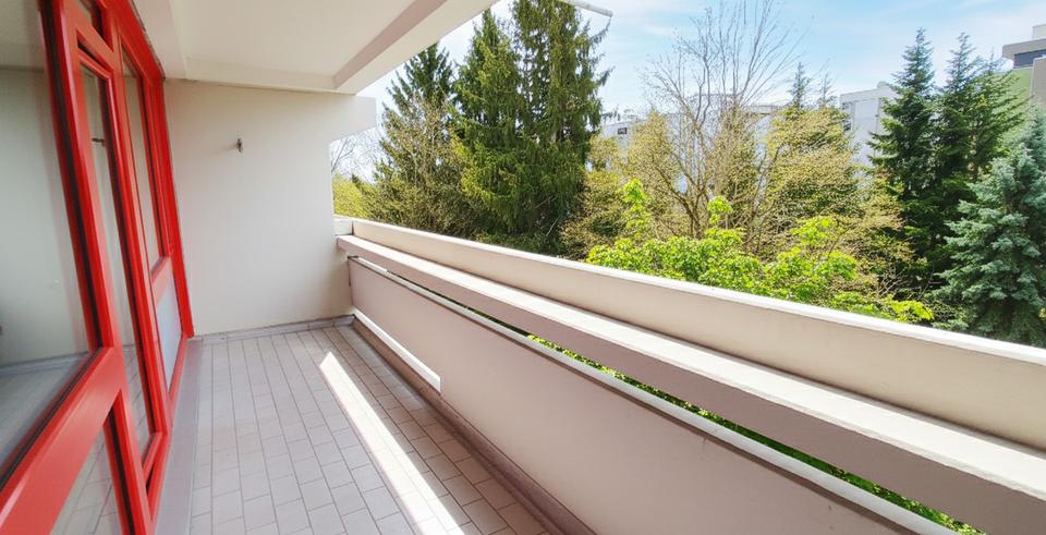 Top-Lage am Olympiapark – 3-Zimmer-Wohnung mit Südbalkon & TG in Schwabing-West – Bild 3