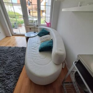 Hübsche, helle, voll ausgestattete Wohnung in Laufnähe zur Uniklinik