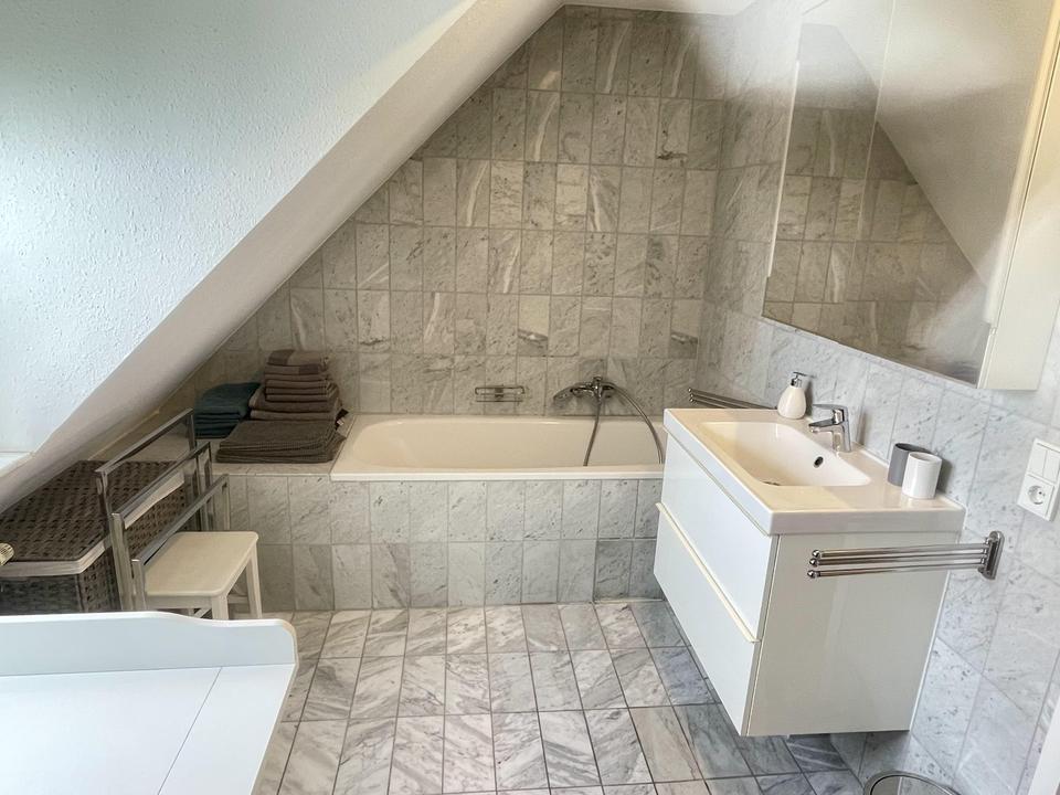 Maisonette-Wohnung mit Sonnenterrasse und Stellplatz in Köln-Rodenkirchen – Bild 13