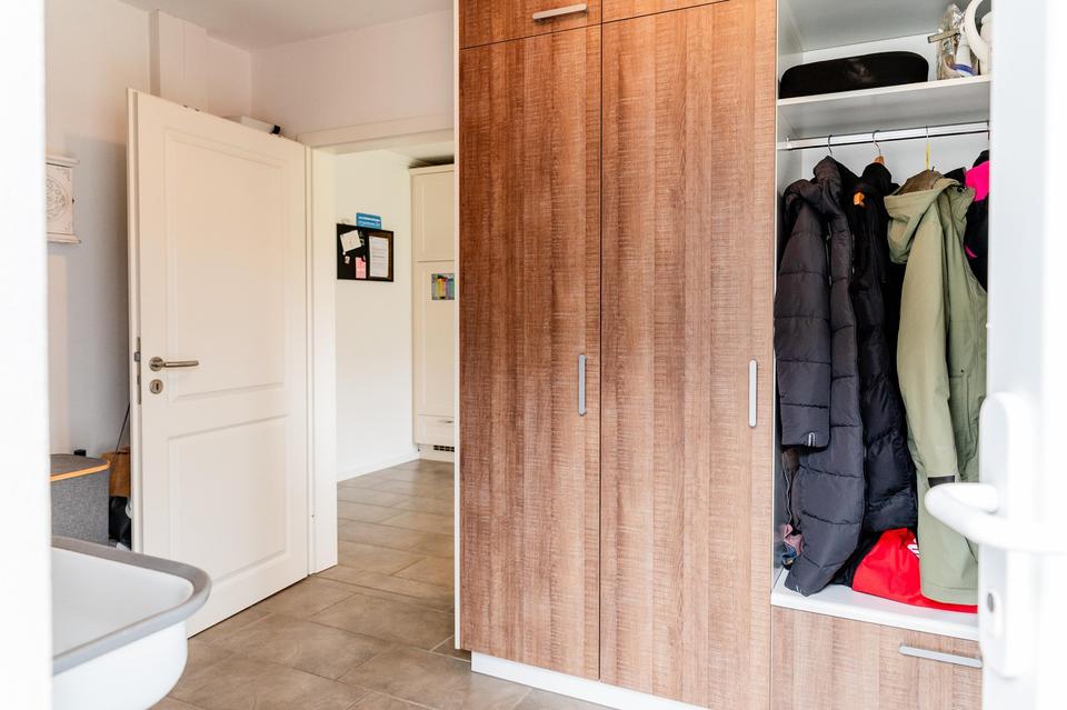 Gepflegtes Einfamilienhaus (Walmdachbungalow) ohne Makler – Bild 18