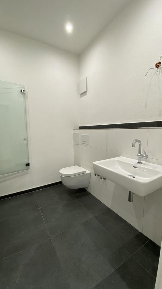 3-Zimmer Wohnung in Traumlage mit Küche und Terrasse – Bild 8