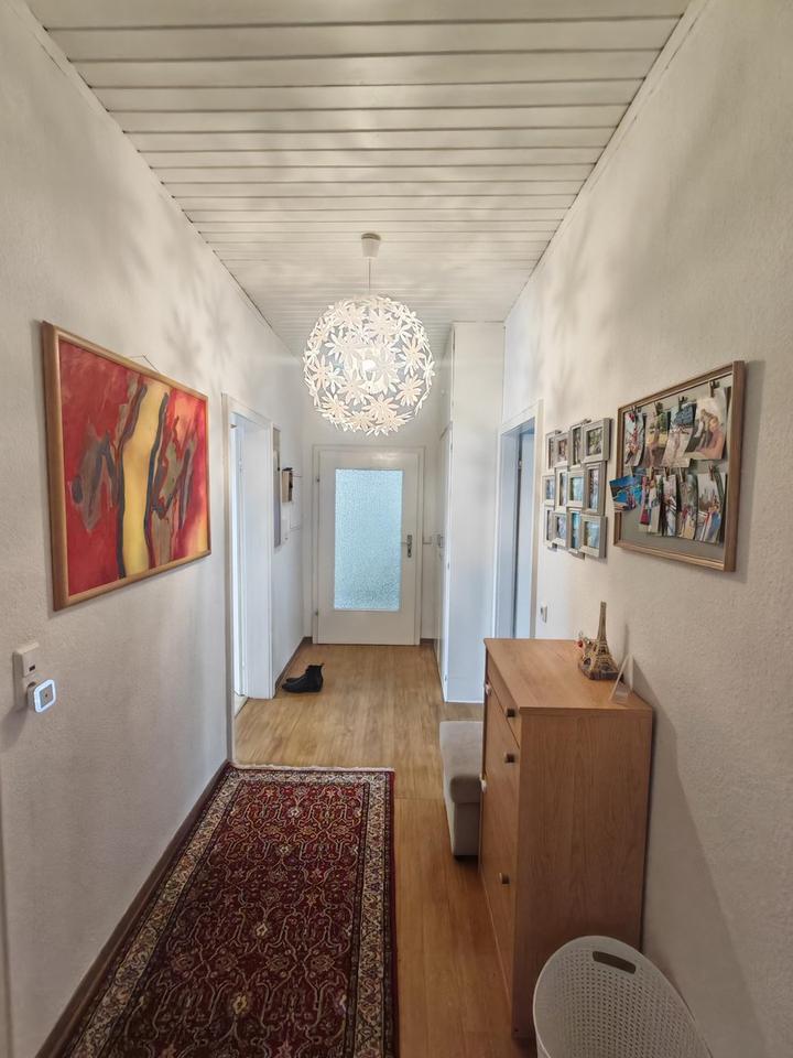Helle 3 Zimmerwohnung mit Balkon