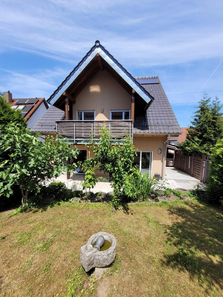 Großzügiges Energiesparsames Zweifamilienhaus