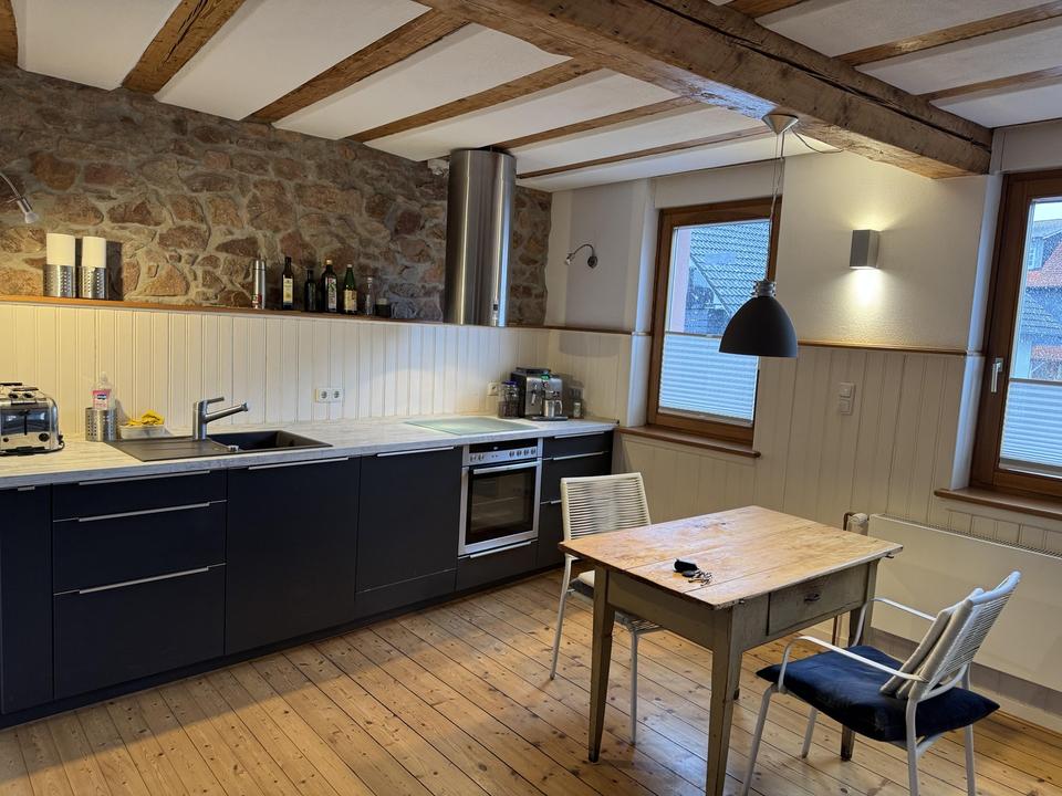 Haus mit zwei Wohneinheiten und einem separaten großen Garten – Bild 9