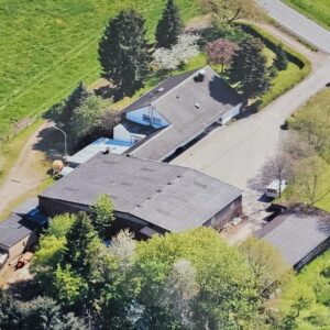 Großzügiges Bauernhaus in einzigartiger Alleinlage