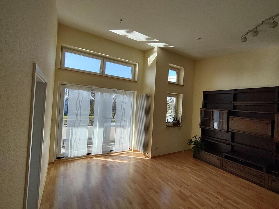 Lichtdurchflutete 3-Zimmer Attikawohnung – Bild 3