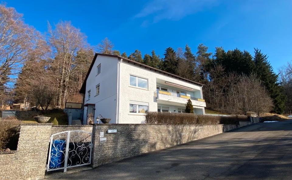 *Provisionsfrei* Wohnhaus mit Einliegerwohnung *Top-Lage/ naturnah/ Sackgasse*