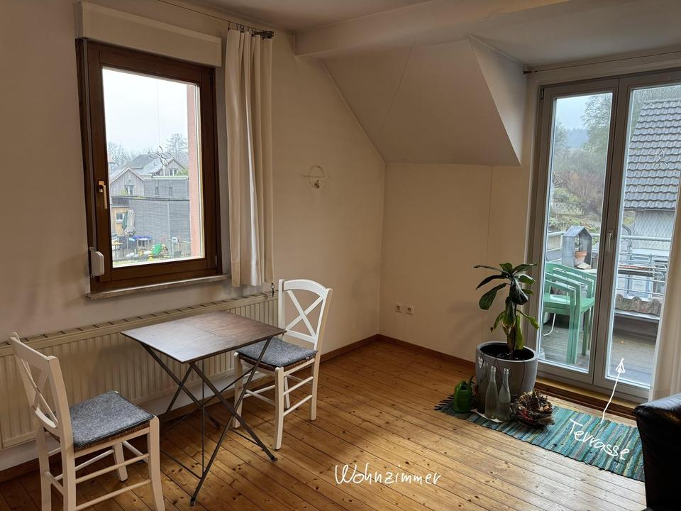 Haus mit zwei Wohneinheiten und einem separaten großen Garten – Bild 27