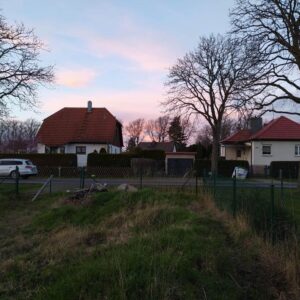 Baugrundstück mit Genehmigung für 741 qm BGF, 8 WE, für Investoren oder Bauträger - provisionsfrei