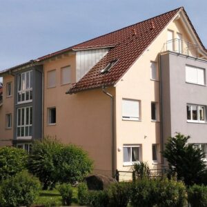 Barrierefreie 3,5-ZW mit Südterrasse, Garten, Tiefgarage & Aufzug in Markdorf – altersgerecht wohnen
