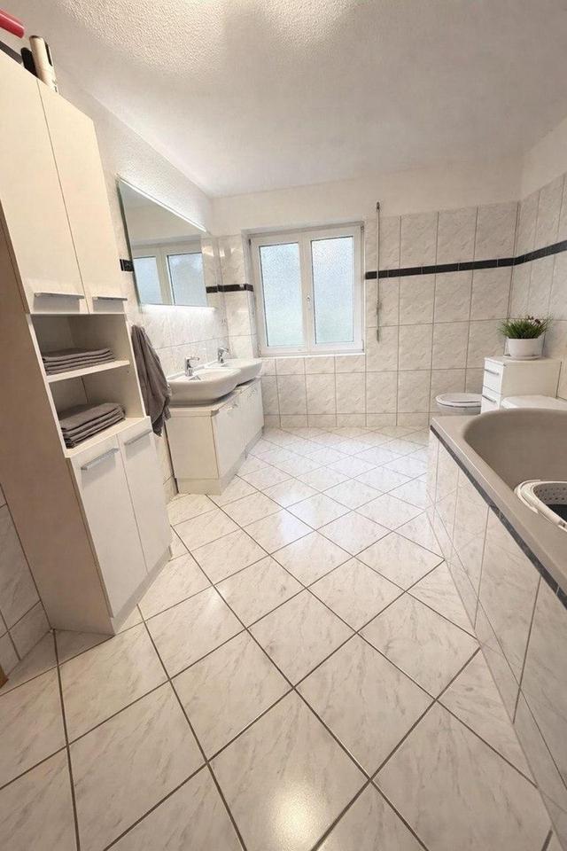 Großzügige 4-Zimmer-Wohnung mit Südterrasse & Kamin – ruhige Lage nahe Basel – Bild 6