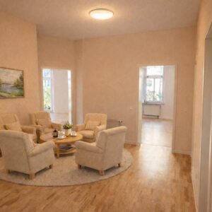 Senioren WG - Angegebene Miete ist inklusive allem (auch Strom, Wasser, WLAN)-keine weiteren Kosten!