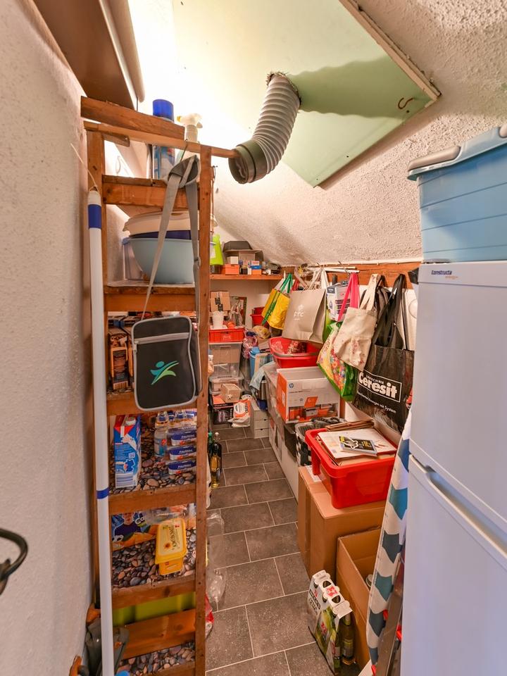 3-Zi.-Whg im 1. OG – günstig erneuerbar beheizt, ohne Garten, im Grünen – Bild 15