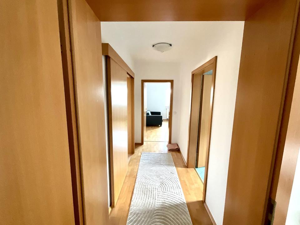 Großzügiges Ein- bis Zweifamilienhaus mt 8.197 qm Grund, PV-Anlage, Wald und Panoramablick – Bild 22