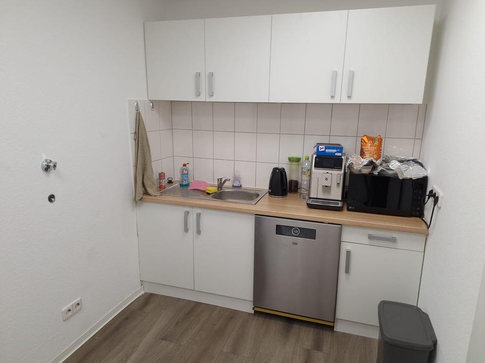 Helle & moderne Praxis- oder Bürofläche im Herzen des Luisenviertels | Untergrünewalder Straße – Bild 10