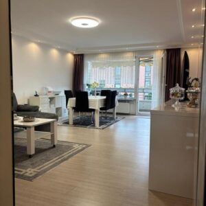 Provisionsfrei: Helle 3-Zimmer-Wohnung (75qm) mit Südbalkon in Kaarst Mitte