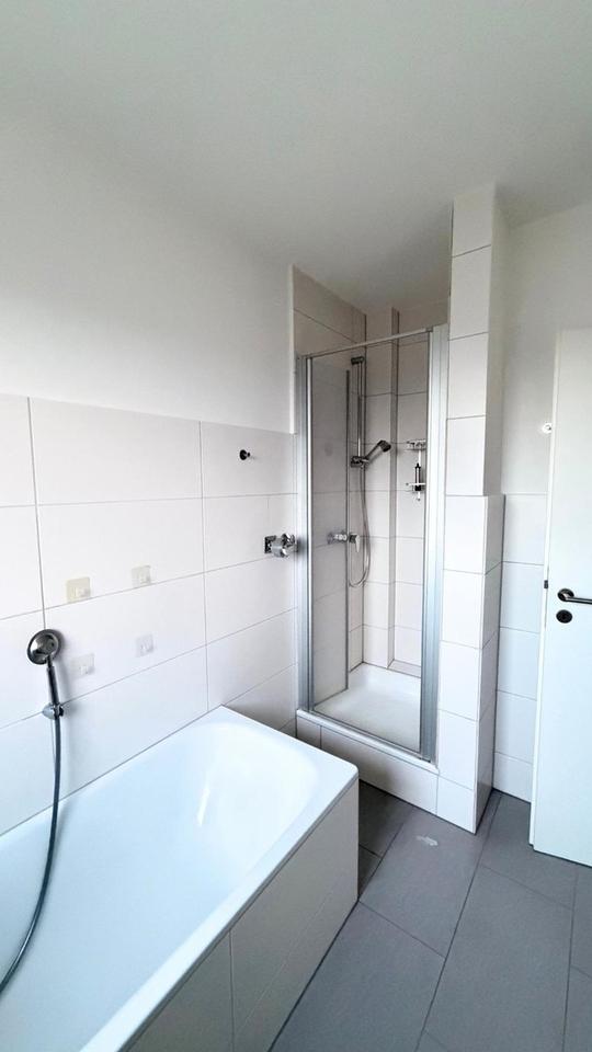 Helle 3-Zimmer-Wohnung mit Traum-Blick, Süd-Ost-Balkon & EBK – Bild 9