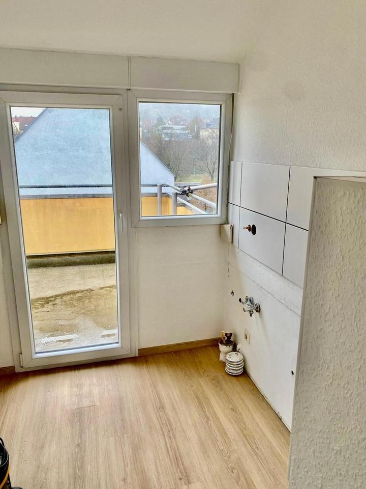Helle 4 Zimmer DG-Wohnung in Stuttgart Ost – Bild 3
