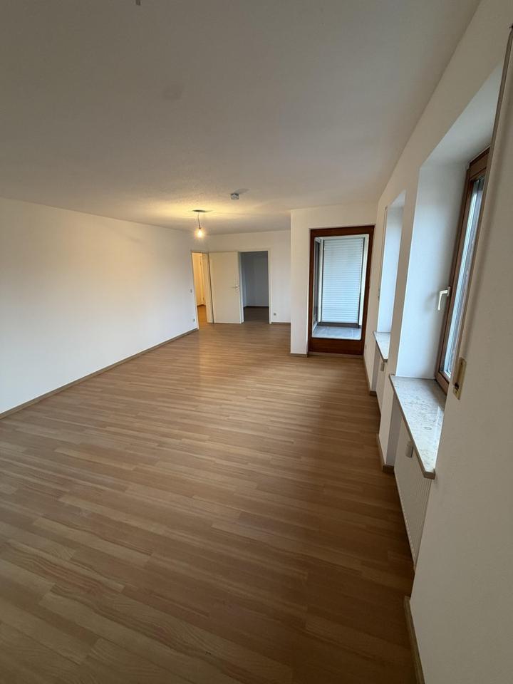 Helle 2-Zimmer-Wohnung mit Balkon – Bild 12