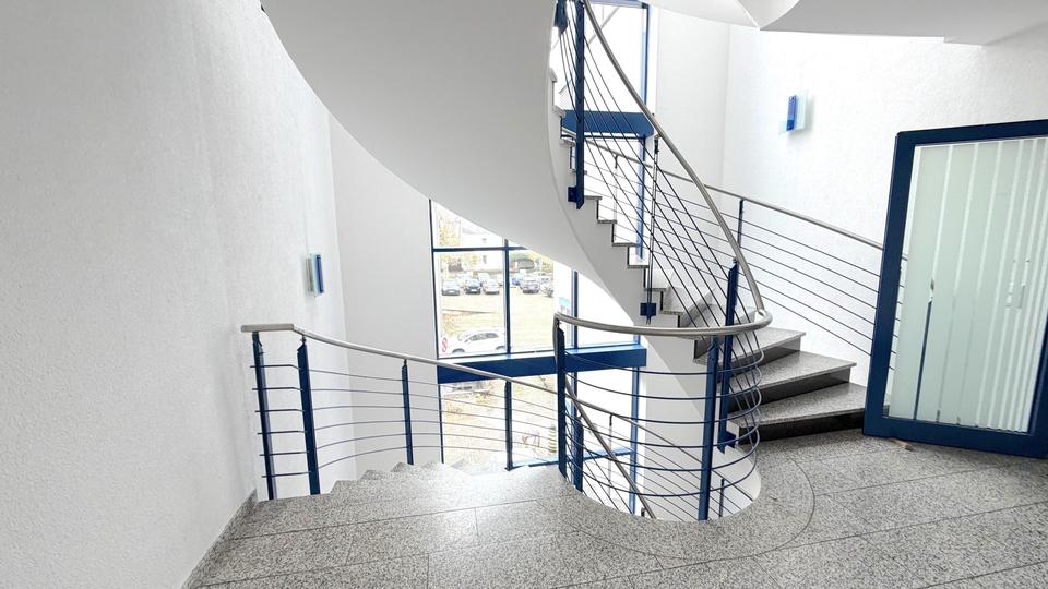 Großzügige Büroflächen zwischen Frankfurt und Köln 180 - 2500qm verfügbar – Bild 4