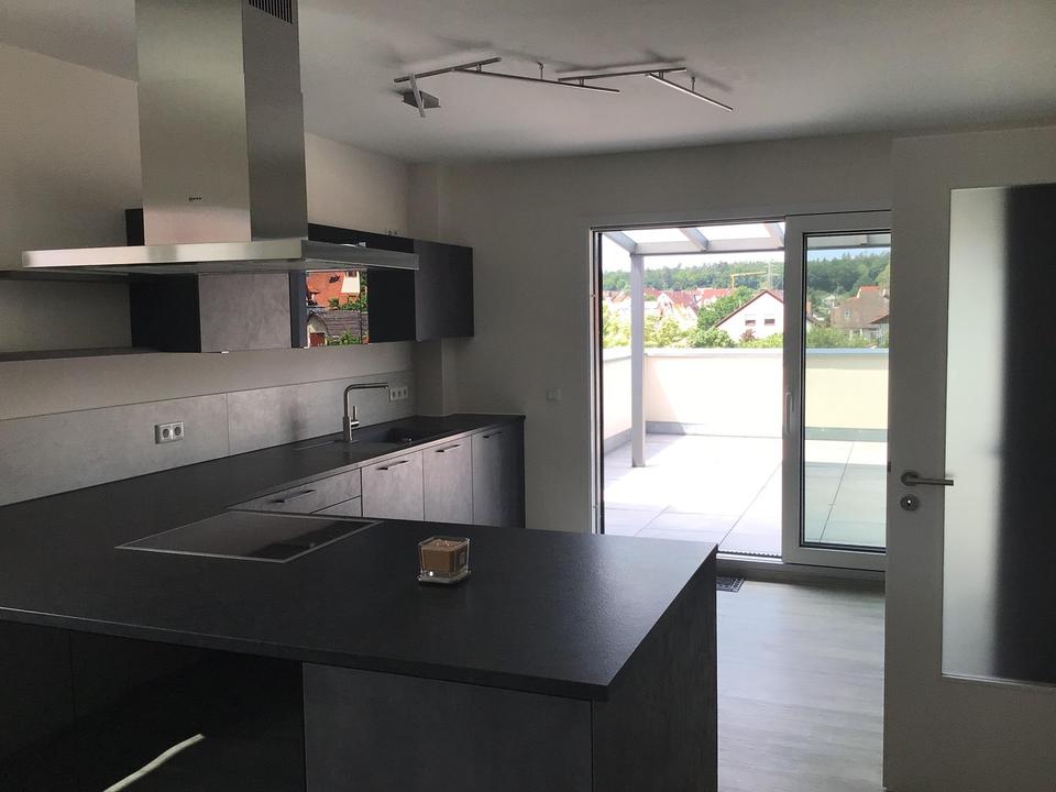 91220, Provisionsfrei, diskreter Verkauf, Erstbezug einer 4 Zimmer Penthouse Wohnung, 3 Stellplätze – Bild 6