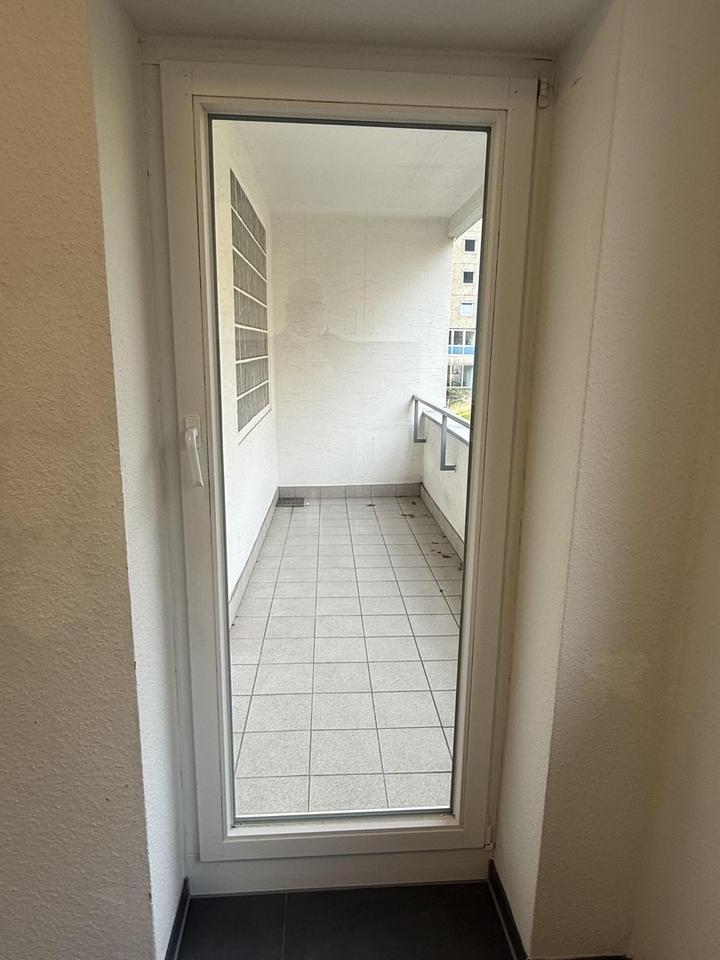 Sonnige 3ZKB beim Jung-Stilling KH, mit Aufzug, mit EBK, neues Bad gepl., elektr. Garage, renov. – Bild 7