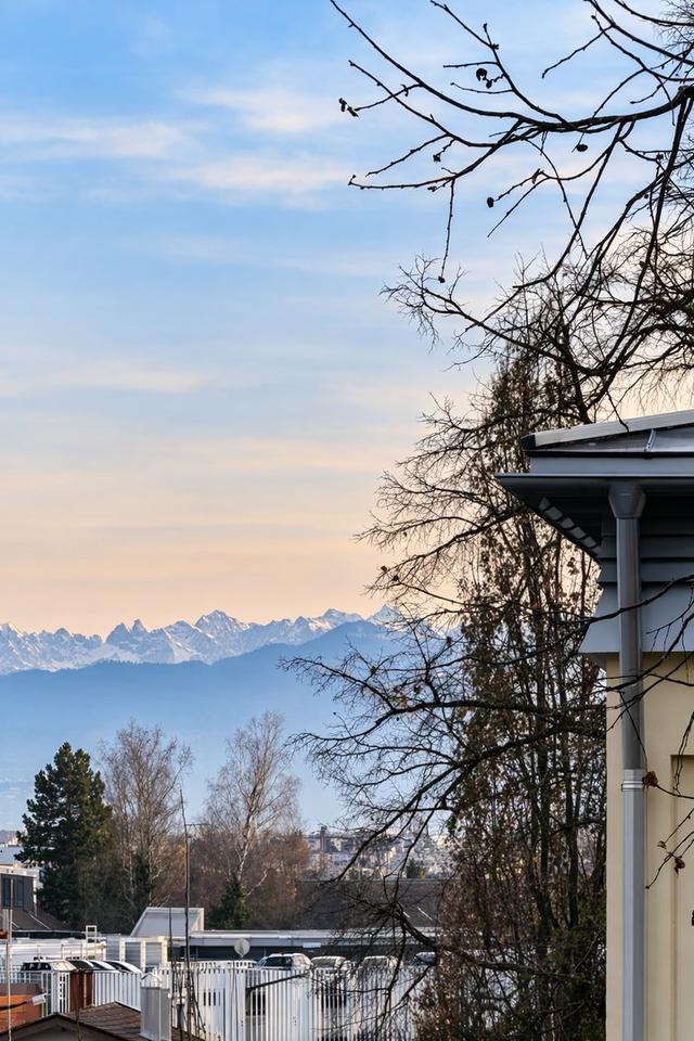 Alpenblick 2 Zimmer 3 Min zum Bahnhof renoviert – Bild 8
