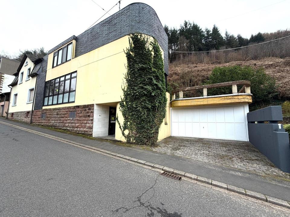 Modernes, großes, vielseitiges Haus inkl. Garage * in Kordel – Bild 2