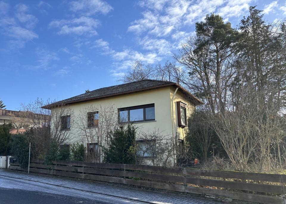 Idyllisches 1-2 Familienhaus mit großem Garten, Halle & Potenzial in Usingen Kransberg – Bild 2