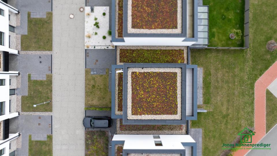 Modernes Reihenhaus mit Garage zum Erstbezug 3-Geschosse – Bild 9