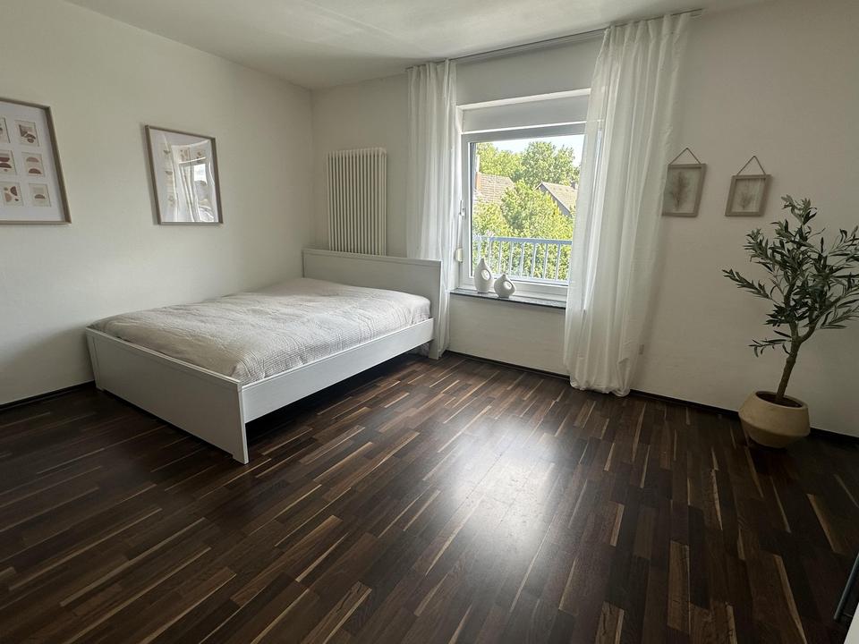 Lichterfülltes Haus mit modernem Wintergarten und traumhaftem Süd/Ost-Garten mit großer Terrasse – Bild 13