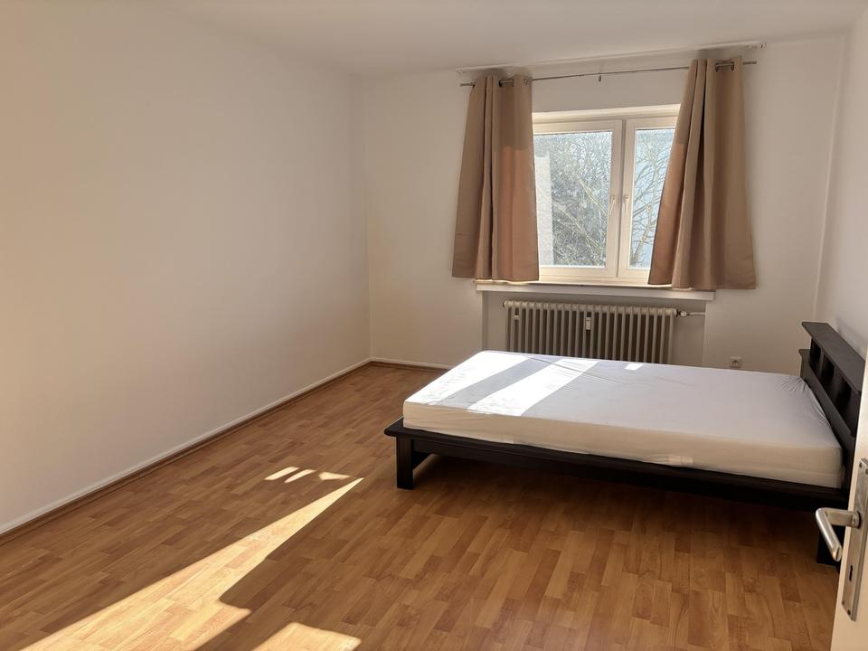 Renovierte 3-Zimmer-Wohnung mit Balkon im 2. OG in Plittersdorf – Bild 9