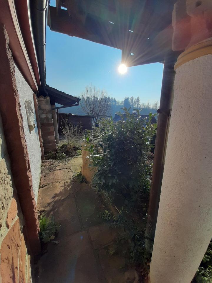 Traumaussicht in die Rheinebene - Einfamilienhaus mit Einliegerwohnung und Ausbaupotenzial – Bild 39