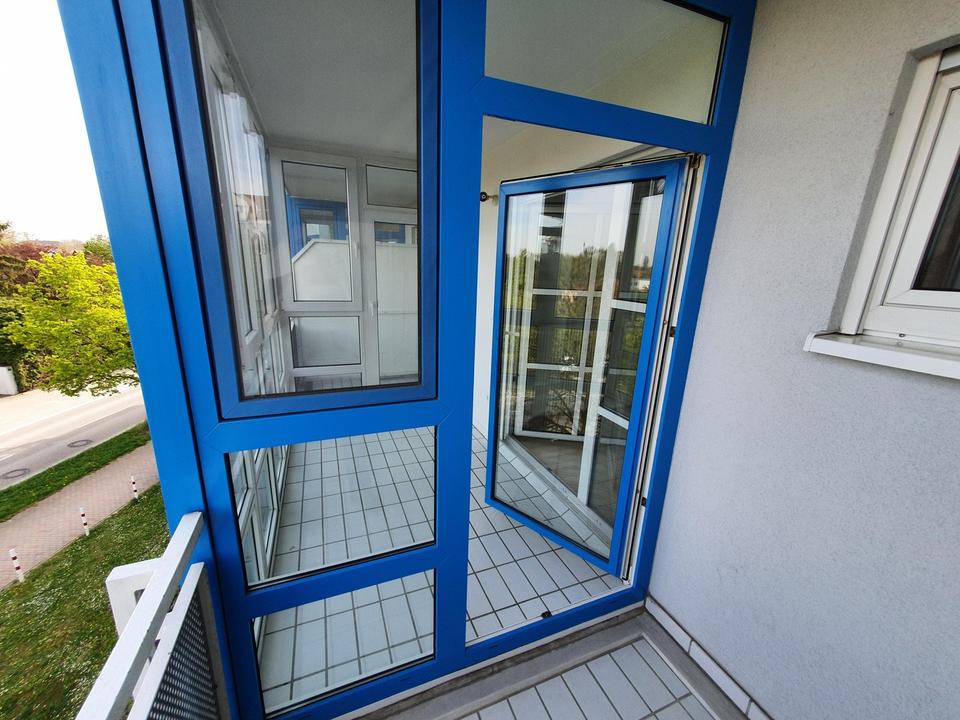 Große 1-Zimmer Wohnung mit separater Küche, großem Balkon und Lift – Bild 5