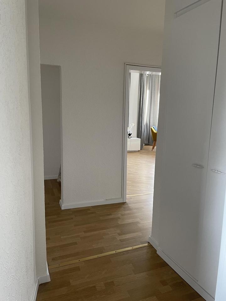 Starting a new job in or around Essen? Fully furnished period apartment in a prime central location – Bild 12
