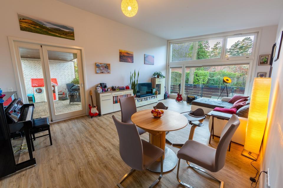 Großzügiges Ein-/Zweifamilienhaus in bester Lage mit tollem Garten – Bild 2