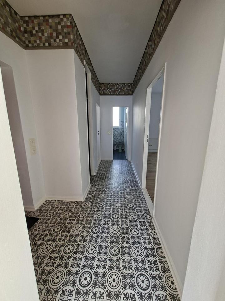 Toplage. Sehr schöne zwei Zimmer Wohnung in Tempelhof/ Kreuzberg mit großem Südbalkon – Bild 4