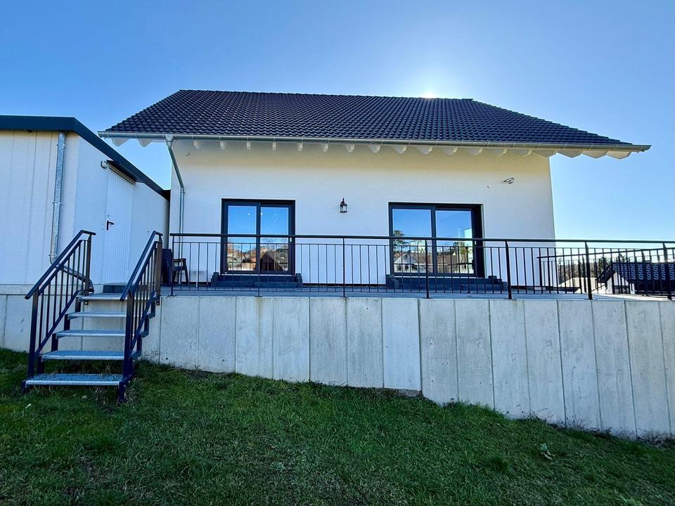 Neubau 2024 | Modernes Einfamilienhaus mit Weitblick & großer Terrasse | sofort bezugsfrei – Bild 2