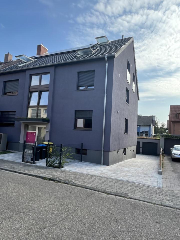 Erstbezug nach Sanierung: Großzügige Etagenwohnung