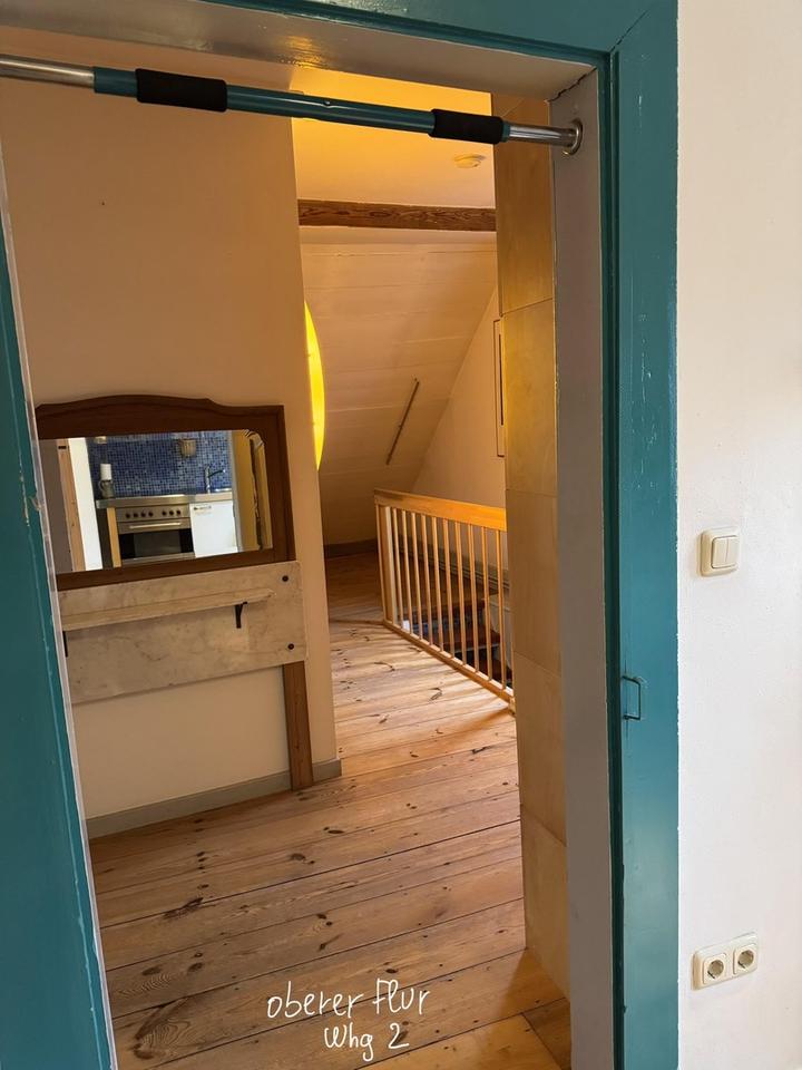 Haus mit zwei Wohneinheiten und einem separaten großen Garten – Bild 20